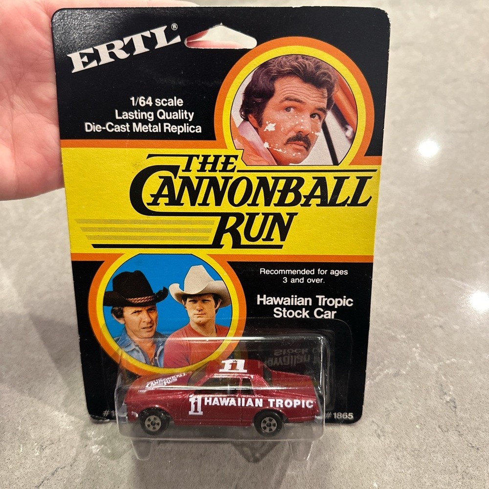 ERTL CANNONBALL RUN HAWAIIAN TROPIC CAR